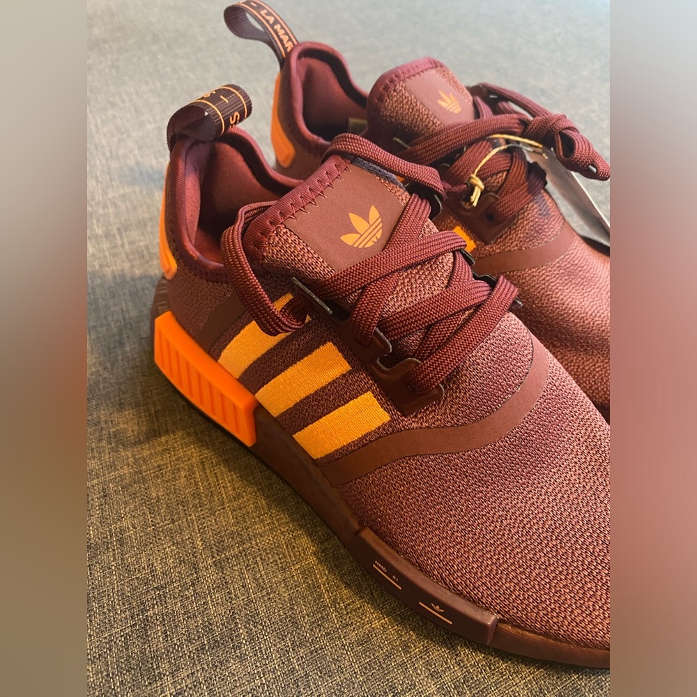 Adidas Originals NMD R1 in 7.5W/6Y & 6W (NEW)